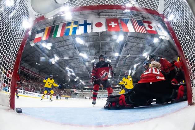 230413 Hilda Svensson of Sweden scores 2 2 during the 2023 IIHF Womens World Championship quarterfinal game between Canada and Sweden on April 13, 2023 in Brampton Photo Mathilda Ahlberg BILDBYRAN code MA MA0459 ice hockey ice hockey world championship women 2023 iihf womens world championship women world championship ice hockey world championship canada sweden women canada sweden bbeng,  Copyright: MATHILDAxAHLBERG BB230413MA143