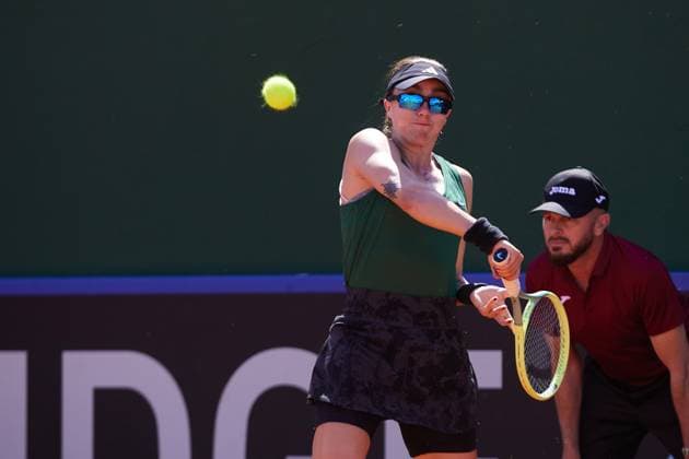 April 14, 2023, MALAGA, MALAGA, SPAIN: Fernanda Contreras of Mexico in action during Billie Jean King Cup, tennis match played between Spain and Mexico at Puente Romano on April 14, 2023, in Malaga, Spain. MALAGA SPAIN - ZUMAa181 20230414_zaa_a181_003 Copyright: xJoaquinxCorcherox