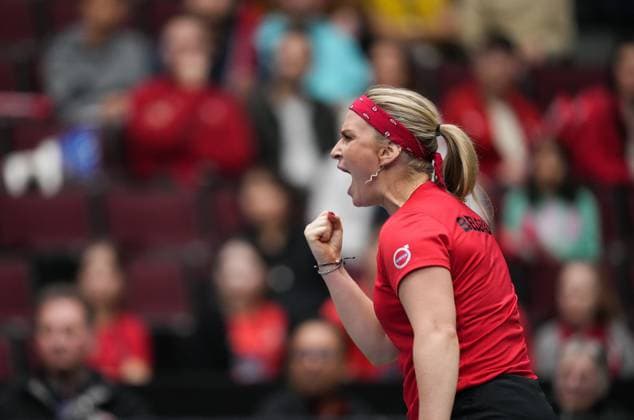 Tennis, Billie Jean King Cup, Kanada - Belgien April 14, 2023, VANCOUVER, BC, CANADA: Belgium s Ysaline Bonaventure celebrates reaching match point before defeating Canada s Rebecca Marino during a Billie Jean King Cup qualifiers singles match, in Vancouver, on Friday, April 14, 2023. Canada News - April 14, 2023  - ZUMAc35_ 20230414_zaf_c35_242 Copyright: xDarrylxDyckx