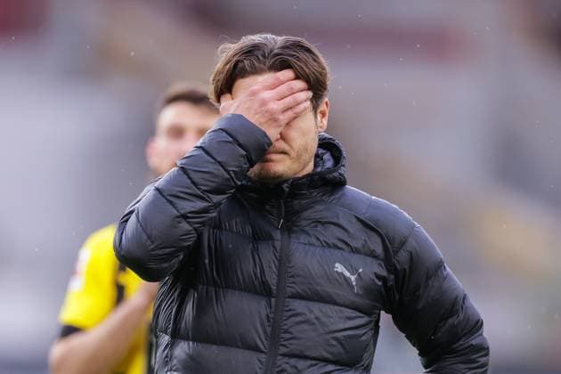 Sport Themen der Woche KW15 Sport Bilder des Tages 15.04.2023, Fussball, Saison 2022 2023, 1. Bundesliga, 28. Spieltag, VfB Stuttgart - Borussia Dortmund, Cheftrainer Edin Terzic (Borussia Dortmund), Stuttgart Mercedes-Benz Arena Baden-Württemberg Deutschland xRHR-FOTO DEx *** 15 04 2023, Football, 2022 2023 season, 1 Bundesliga, 28 matchday, VfB Stuttgart Borussia Dortmund, head coach Edin Terzic Borussia Dortmund , Stuttgart Mercedes Benz Arena Baden Württemberg Germany xRHR PHOTO DEx Copyright: DennisxEwert RHR-FOTOx RHR-FOTO DE