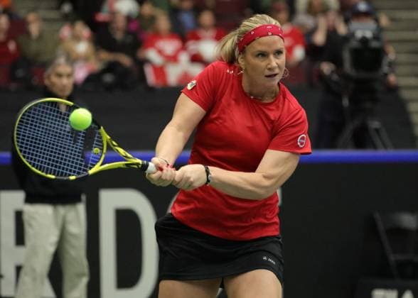 April 15, 2023, Vancouver, British Columbia, Canada: YSALINE BONAVENTURE of Belgium hits the ball back during her match against LEYLAH ANNIE FERNANDEZ of Canada on Day 2 of the Billie Jean King Cup Qualifier match between Canada and Belgium at Pacific Coliseum on April 15, 2023 in Vancouver, British Columba, Canada. Vancouver Canada - ZUMAc132 20230415_zap_c132_016 Copyright: xAndrewxChinx