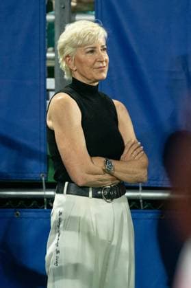 DELRAY BEACH, FL - APRIL 14: Billie Jean King presents an award to Chris Evert during the 2023 Billie Jean King Cup USA vs Austria on April 14, 2023, at the Delray Beach Stadium & Tennis Center in Delray Beach, Florida.(Photo by Aaron Gilbert Icon Sportswire) TENNIS: APR 14 Billie Jean King Cup Icon2304145310