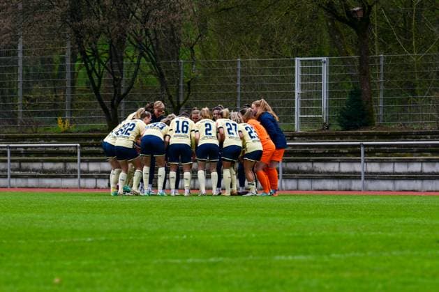 16 04 2023, GER, soccer, women, test match, 2022 2023, 1 FC Köln TSG Hoffenheim TSG swears in again Westerburg Schulstadion Rheinland Pfalz Germany