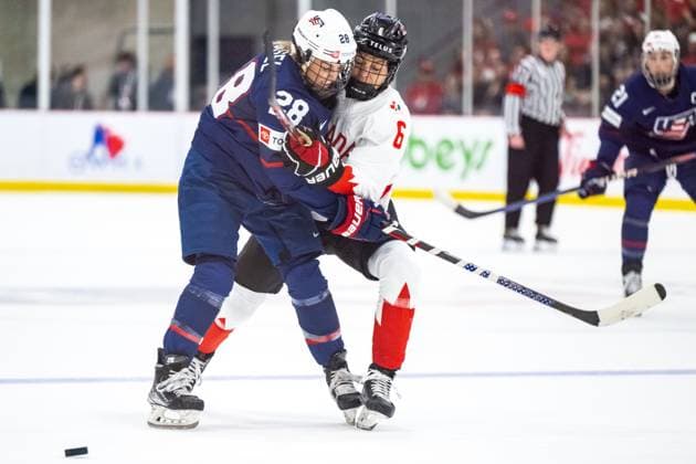 230416 Amanda Kessel of USA and Rebecca Johnston of Canada during the 2023 IIHF Women s World Championship final between Canada and USA on April 16, 2023 in Brampton Photo Mathilda Ahlberg BILDBYRAN kod MA MA0464 ishockey ice hockey vm dam 2023 iihf womens world championship dam vm ishockey vm canada usa women bbeng kanada,  Copyright: MATHILDAxAHLBERG BB230416MA179