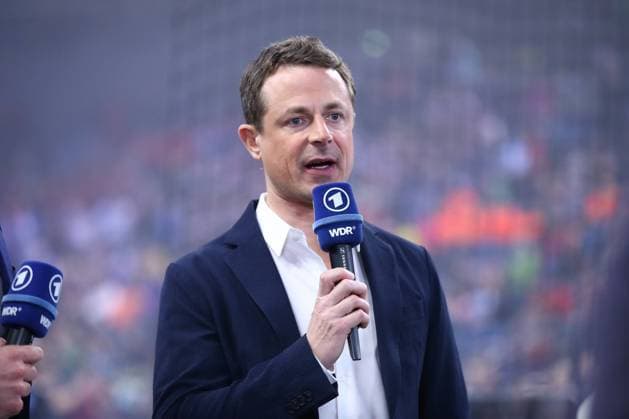 16 04 2023, xgox, handball DHB Cup, final, Rhein Neckar Loewen SC Magdeburg emspor, v l Alexander Bommes Koeln