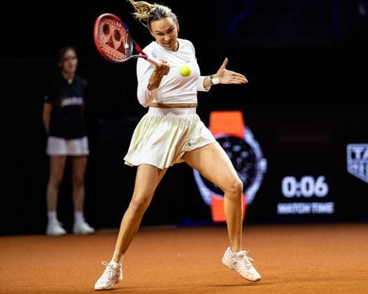 Ekaterina Alexandrova No nationality accounted RUS Vs Donna Vekic CRO in picture Donna Vekic CRO Porsche Tennis Grand Prix GP Stuttgart 2023, Billie Jean King Cup, Porsche Arena, 17 04 2023 Porsche Tennis Grand Prix GP Stuttgart 2023 Porsche Arena, 17 04 2023 Stuttgart Copyright: xEibner-Pressefoto RogerxBuerkex EP_EER