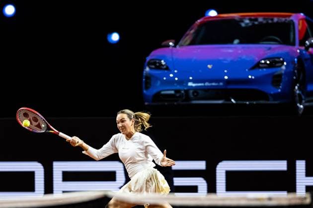 Ekaterina Alexandrova No nationality accounted RUS Vs Donna Vekic CRO in picture Donna Vekic CRO Porsche Tennis Grand Prix GP Stuttgart 2023, Billie Jean King Cup, Porsche Arena, 17 04 2023 Porsche Tennis Grand Prix GP Stuttgart 2023 Porsche Arena, 17 04 2023 Stuttgart Copyright: xEibner-Pressefoto RogerxBuerkex EP_EER