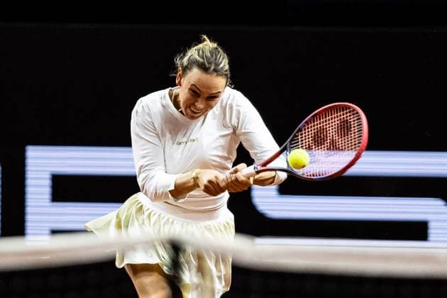 Ekaterina Alexandrova No nationality accounted RUS Vs Donna Vekic CRO in picture Donna Vekic CRO Porsche Tennis Grand Prix GP Stuttgart 2023, Billie Jean King Cup, Porsche Arena, 17 04 2023 Porsche Tennis Grand Prix GP Stuttgart 2023 Porsche Arena, 17 04 2023 Stuttgart Copyright: xEibner-Pressefoto RogerxBuerkex EP_EER