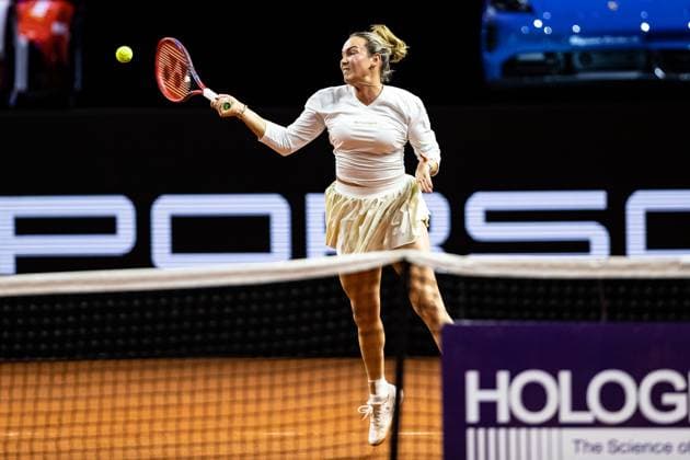 Ekaterina Alexandrova No nationality accounted RUS Vs Donna Vekic CRO in picture Donna Vekic CRO Porsche Tennis Grand Prix GP Stuttgart 2023, Billie Jean King Cup, Porsche Arena, 17 04 2023 Porsche Tennis Grand Prix GP Stuttgart 2023 Porsche Arena, 17 04 2023 Stuttgart Copyright: xEibner-Pressefoto RogerxBuerkex EP_EER