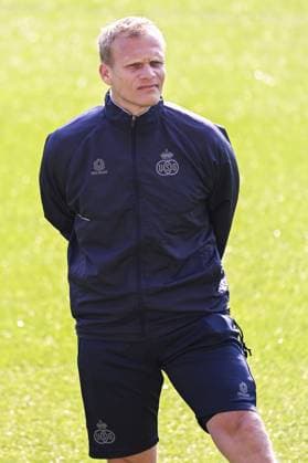 Union s head coach Karel Geraerts pictured during a training session of Belgian soccer team Royale Union Saint-Gilloise, Wednesday 19 April 2023 in Anderlecht stadium. Union is preparing for tomorrow s game against German Bayer 04 Leverkusen, the return leg of the quarterfinals of the UEFA Europa League competition. First leg ended on a draw 1-1 result. LAURIExDIEFFEMBACQ  x65339051x