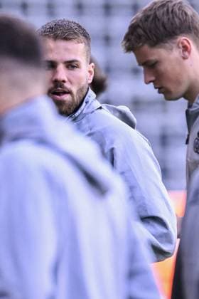 Union s Bart Nieuwkoop pictured in action during a training session of Belgian soccer team Royale Union Saint-Gilloise, Wednesday 19 April 2023 in Anderlecht stadium. Union is preparing for tomorrow s game against German Bayer 04 Leverkusen, the return leg of the quarterfinals of the UEFA Europa League competition. First leg ended on a draw 1-1 result. LAURIExDIEFFEMBACQ  x65339424x