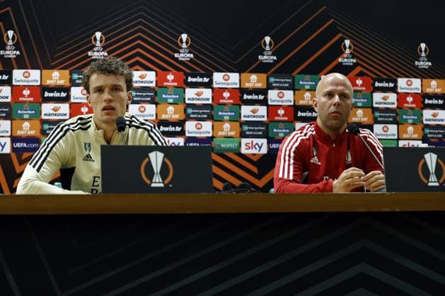 ROME - (lr) Mats Wieffer of Feyenoord, Feyenoord coach Arne Slot during the press conference, PK, Pressekonferenz ahead of the UEFA Europa League quarterfinal against AS Roma at the Rome Olympic Stadium on April 19, 2023 in Rome, Italy. ANP MAURICE VAN STONE UEFA Europa League MD-1 2022 2023 xVIxANPxSportx xxANPxIVx 467417133 originalFilename: 467417133.jpg