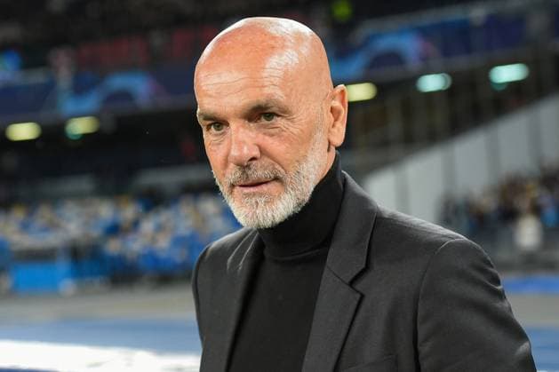 Stefano Pioli Head Coach of AC Milan during the Uefa Champions League match between SSC Napoli and AC Milan at Stadio Diego Armando Maradona Naples Italy on 18 April 2023. Naples Stadio Diego Armando Maradona Naples Italy Copyright: xFrancoxRomanox SP24-618-058