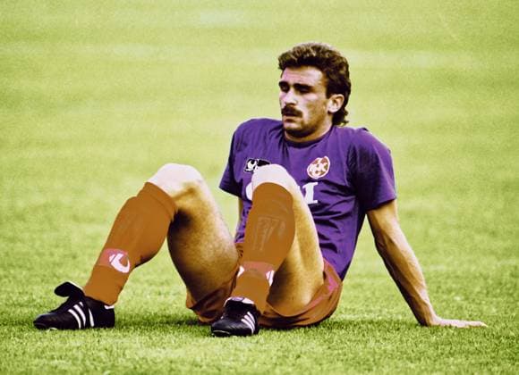 RECORD DATE NOT STATED Aus DFB Supercup Endspiel zwischen 1. FC Kaiserslautern - Werder Bremen 3:1 am 06.08.1991 im Niedersachsenstadion zu Hannover. Im Foto: beim warmmachen *** From DFB Supercup final between 1 FC Kaiserslautern Werder Bremen 3 1 on 06 08 1991 in Niedersachsenstadion to Hannover In the photo when warming up