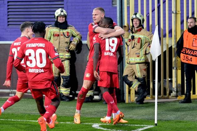 BRUSSELS - Moussa Diaby of Bayer 04 Leverkusen celebrates the 0-1 with his teammates during the UEFA Europa League quarterfinal match between Union Sint Gillis and Bayer 04 Leverkusen at Lotto Park stadium on April 20, 2023 in Brussels, Belgium. AP Dutch Height UEFA Europa Europa League - Quarter-final, 2nd Leg 2022 2023 xVIxANPxSportx xGerritxvanxKeulenxIVx 467495369 originalFilename: 467495369.jpg