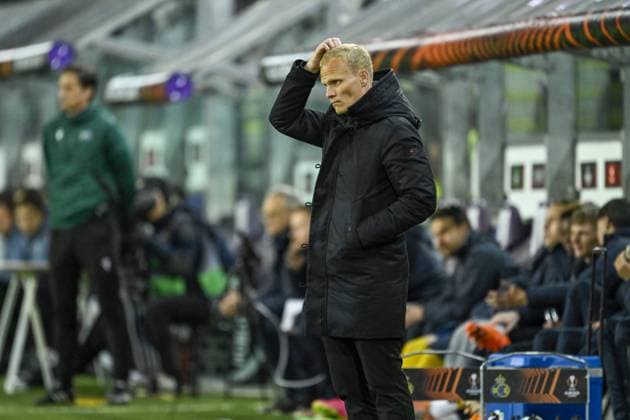 ANDERLECHT, BELGIUM - APRIL 20 : Geraerts Karel head coach of Union St-Gilloise pictured during the UEFA Europa League Quarter-finals, 2nd leg match between Union SG and Bayer Leverkusen at the Anderlecht stadium on April 20, 2023 in Anderlecht, Belgium, 20 04 2023 ( Union SG v Bayer Leverkusen - UEFA Europa League PhotoNews Panoramic 