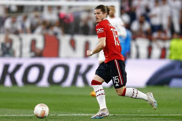 Mandatory Credit: Photo by Pressinphoto Shutterstock (13880830h) Marcel Sabitzer of Manchester United, ManU Sevilla FC v Manchester United, UEFA Europa League, Quarter-Finals, second leg. Football, Ramon Sanchez Pizjuan Stadium, Sevilla, Spain - 20 April 2023 Editorial use only Sevilla FC v Manchester United, UEFA Europa League, Quarter-Finals, second leg. Football, Ramon Sanchez Pizjuan Stadium, Sevilla, Spain - 20 April 2023 Editorial use only Copyright: xPressinphoto Shutterstockx 13880830h
