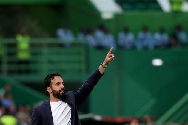 April 20, 2023, Lisbon, Portugal: Sporting s head coach Ruben Amorim gestures during the UEFA Europa League quarterfinal second leg match between Sporting CP and Juventus FC at Alvalade stadium in Lisbon, Portugal, on April 20, 2023. Lisbon Portugal - ZUMAf123 20230420_zap_f123_005 Copyright: xPedroxFiuzax