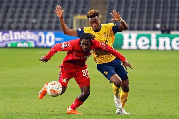 ANDERLECHT, BELGIUM - APRIL 20 : Adingra Simon defender of Union St-Gilloise and Frimpong Jeremie defender of Bayer Leverkusen during the UEFA Europa League Quarter-finals, 2nd leg match between Union SG and Bayer Leverkusen at the Anderlecht stadium on April 20, 2023 in Anderlecht, Belgium, 20 04 2023 ( Union SG v Bayer Leverkusen - UEFA Europa League PhotoNews Panoramic 