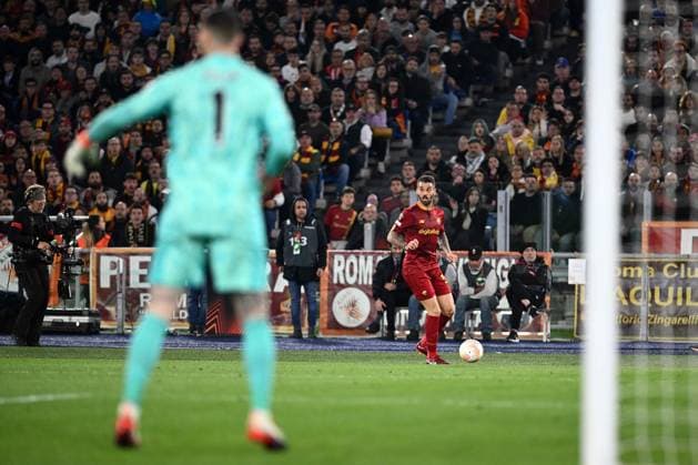 football Europa League match - Quarter Finals - Roma vs Feyenoord Leonardo Spinazzola of AS Roma during the UEFA Europa League match between AS Roma and Feyenoord at Stadio Olimpico on April 20, 2023 in Rome, Italy. Rome Olimpico Stadium Italy Copyright: xGennaroxMasix xLiveMediax LPS_907025