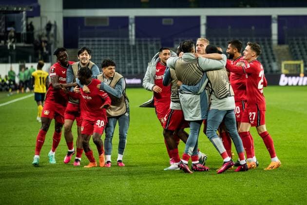 UEFA Europa League Quarterfinal Royale Union Saint Gilloise Bayer 04 Leverkusen Cheers to 0 3 by Jeremie Frimpong Bayer 04 Leverkusen, 30 UEFA Europa League Quarterfinal Royale Union Saint Gilloise Bayer 04 Leverkusen, Brussels, Anderlecht Stadium Copyright: xBEAUTIFULxSPORTS Wunderlx