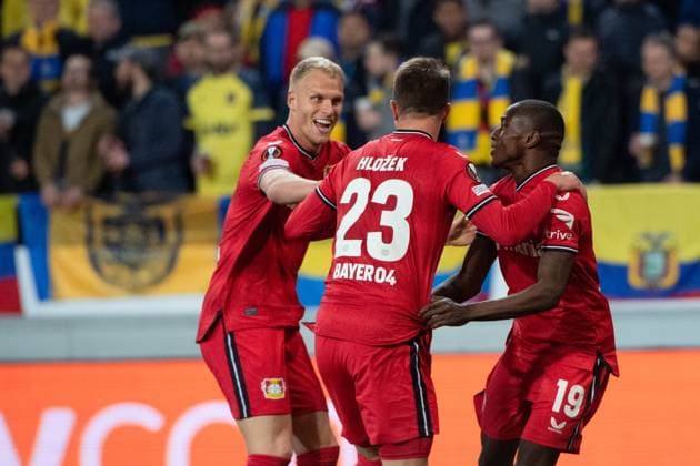 Adam Hlozek Bayer 04 Leverkusen, 22 , Mitchel Bakker Bayer 04 Leverkusen, 05 , Moussa Diaby Bayer 04 Leverkusen, 19 cheer for the goal to 1 4, BEL, Royal Union Saint Gilloise vs Bayer 04 Leverkusen, Football UEFA Europa League, Quarterfinal second leg, 2022 2023, 20 04 2023 BEL, Royal Union Saint Gilloise vs Bayer 04 Leverkusen, Football UEFA Europa League, Quarterfinal second leg, 2022 2023, 20 04 2023 Anderlecht Copyright: xEibner-Pressefoto Memmlerx EP_MMR