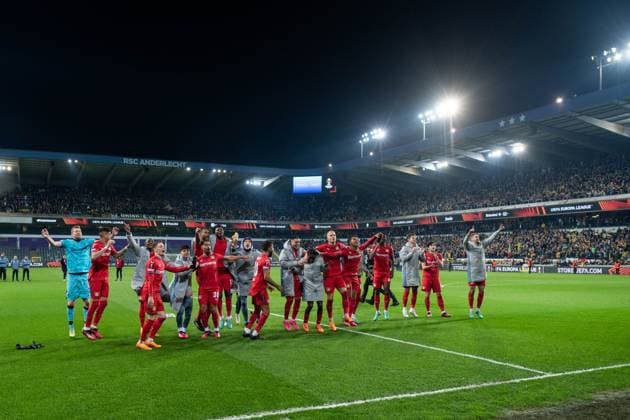 Lukas Hradecky Bayer 04 Leverkusen, 01 , Piero Hincapie Bayer 04 Leverkusen, 03 , Florian Wirtz Bayer 04 Leverkusen, 27 , Karim Bellarabi Bayer 04 Leverkusen, 38 , Jeremie Frimpong Bayer 04 Leverkusen, 30 , Mitchel Bakker Bayer 04 Leverkusen, 05 and team cheer victory, BEL, Royal Union Saint Gilloise vs Bayer 04 Leverkusen, Football UEFA Europa League, Quarterfinal second leg, Season 2022 2023, 20 04 2023 BEL, Royal Union Saint Gilloise vs Bayer 04 Leverkusen, Football UEFA Europa League, Quarterfinal second leg, Season 2022 2023, 20 04 2023 Anderlecht Copyright: xEibner-Pressefoto Memmlerx EP_MMR