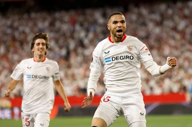 April 20, 2023, Seville, Spain: YOUSSEF EN-NESYRI of Sevilla (R) celebrates after scoring 3-0 during the Europa League Quarter-finals (2nd leg) soccer match between Sevilla FC and Manchester United, ManU at the Ramon Sanchez Pizjuan Stadium Seville Spain - ZUMAa142 20230420_zap_a142_029 Copyright: xDanielxGonzalezxAcunax