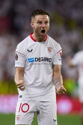 April 20, 2023, SEVILLA, SEVILLA, SPAIN: Ivan Rakitic of Sevilla FC gestures during the UEFA Europa League, quarter final second leg, match between Sevilla FC and Manchester United, ManU at Estadio Ramon Sanchez Pizjuan on April 20, 2023 in Sevilla, Spain. SEVILLA SPAIN - ZUMAa181 20230420_zaa_a181_080 Copyright: xJoaquinxCorcherox