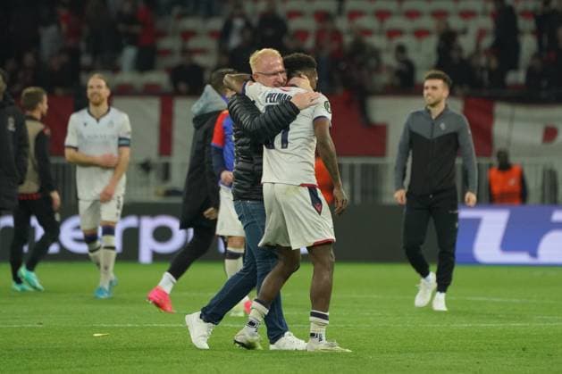 Fußball, ECL, OGC Nizza - FC Basel Joie - Heiko Vogel (entraineur du FC Bale) - Andy Pelmard (FC Bale) FOOTBALL : OGC Nice vs FC Bale - Quart de finale retour de Ligue Europa ConfÃ rence - Nice - 20 04 2023 NorbertScanella Panoramic 