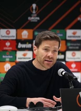 Union Saint Gilloise v Bayer 04 Leverkusen, UEFA Europa League, Quarter-finals, 2nd leg, Lotto Park Anderlech Stadium, Anderlecht, Belgium, 20th April 2023 Xabi Alonso Manager of Bayer Leverkusen in his after match press conference, PK, Pressekonferenz - Union Saint Gilloise v Bayer 04 Leverkusen, UEFA Europa League, Quarter-finals, 2nd leg, Lotto Park Anderlech Stadium, Anderlecht, Belgium. - 20th April 2023. Anderlecht Lotto Park Anderlech Stadium UK Copyright: xDanxWeirx CP_Union_Saint_Gilloise_Bayer_Leverkusen_100