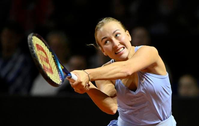 Anastasia Potapova RUS Action Tennis Women Porsche Cup Porsche Tennis Grand Prix GP Stuttgart 2023 Quarterfinals Porsche Arena 21 04 2022 DFL REGULATIONS PROHIBIT ANY USE OF PHOTOGRAPHS AS IMAGE SEQUENCES AND OR QUASI VIDEO Porsche Tennis Grand Prix GP Stuttgart 2023