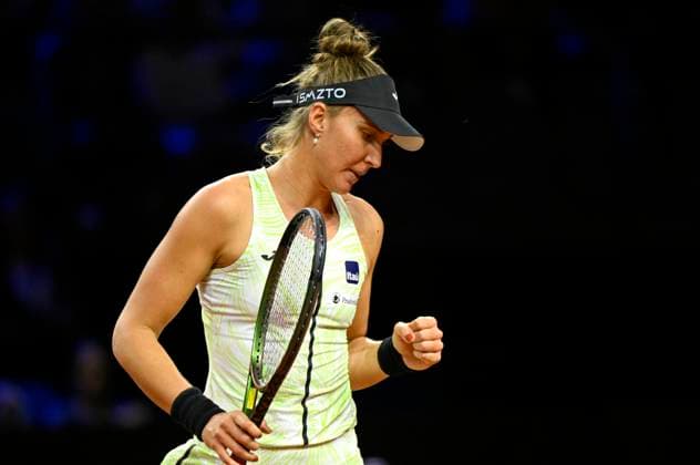 Beatriz Haddad Maia BRA Jubel Freude Emotion Tennis Damen Porsche Cup Porsche Tennis Grand Prix GP Stuttgart 2023 Viertelfinale Porsche Arena 21 04 2022 DFL REGULATIONS PROHIBIT ANY USE OF PHOTOGRAPHS AS IMAGE SEQUENCES AND OR QUASI VIDEO Porsche Tennis Grand Prix GP Stuttgart 2023
