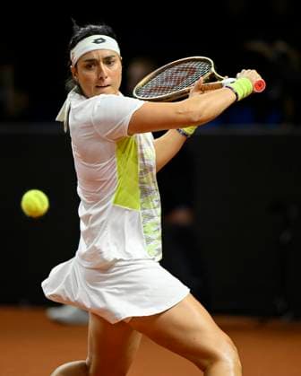 Ons Jabeur TUN Action Tennis Women Porsche Cup Porsche Tennis Grand Prix GP Stuttgart 2023 Quarterfinals Porsche Arena 21 04 2022 DFL REGULATIONS PROHIBIT ANY USE OF PHOTOGRAPHS AS IMAGE SEQUENCES AND OR QUASI VIDEO Porsche Tennis Grand Prix GP Stuttgart 2023