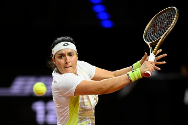 Ons Jabeur TUN Action Tennis Women Porsche Cup Porsche Tennis Grand Prix GP Stuttgart 2023 Quarterfinals Porsche Arena 21 04 2022 DFL REGULATIONS PROHIBIT ANY USE OF PHOTOGRAPHS AS IMAGE SEQUENCES AND OR QUASI VIDEO Porsche Tennis Grand Prix GP Stuttgart 2023