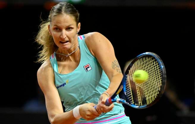 Karolina Pliskova CZE Action Tennis Women Porsche Cup Porsche Tennis Grand Prix GP Stuttgart 2023 Quarterfinals Porsche Arena 21 04 2022 DFL REGULATIONS PROHIBIT ANY USE OF PHOTOGRAPHS AS IMAGE SEQUENCES AND OR QUASI VIDEO Porsche Tennis Grand Prix GP Stuttgart 2023