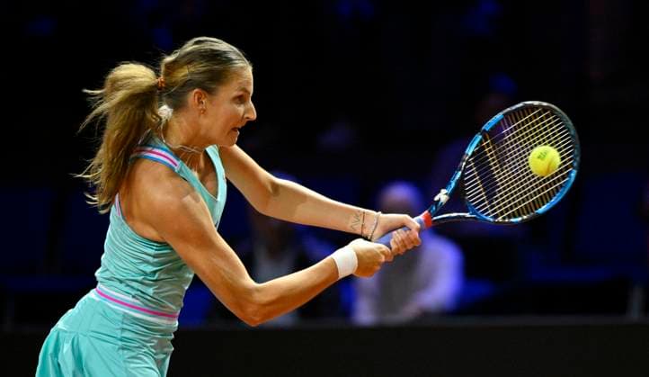 Karolina Pliskova CZE Action Tennis Women Porsche Cup Porsche Tennis Grand Prix GP Stuttgart 2023 Quarterfinals Porsche Arena 21 04 2022 DFL REGULATIONS PROHIBIT ANY USE OF PHOTOGRAPHS AS IMAGE SEQUENCES AND OR QUASI VIDEO Porsche Tennis Grand Prix GP Stuttgart 2023