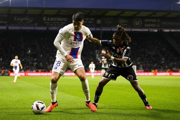 Carlos Soler (PSG) vs Ibrahim Amadou (Angers) FOOTBALL : Angers vs PSG - Ligue1 - 21 04 2023 JBAutissier Panoramic 