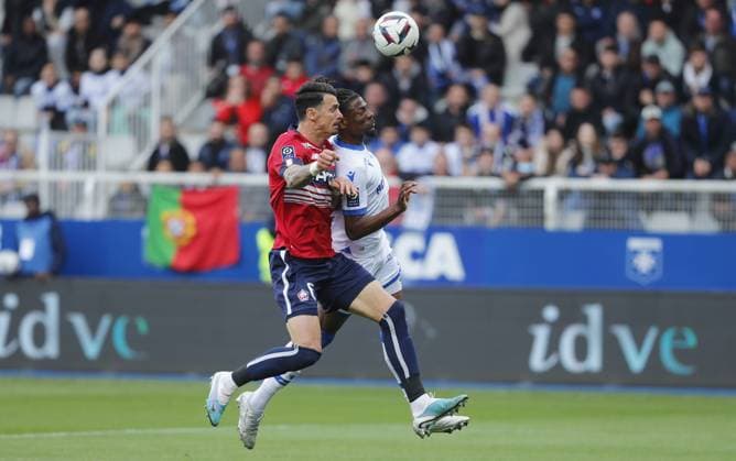 RECORD DATE NOT STATED (Auxerre) Nuno Da Costa (Lille) Jose Fonte Football : Auxerre vs Lille - Ligue 1 - 22 04 2023 StephanieGrossetete Panoramic 