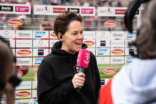 GER, 1 FFBL, 1 FC Koeln vs Eintracht Frankfurt 23 04 2023, RheinEnergieSTADION, Koeln, GER, 1 FFBL, 1 FC Koeln vs Eintracht Frankfurt in picture picture shows Nicole Bender Rummler 1 FC Koeln, head coach in interview before the game, gestures, facial expressions, emotions nordphotoxGmbHx xChristianxSchulze nph000300