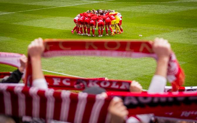 Cologne, Germany 23rd Apr, 2023 team circle of FC women women Bundesliga 1 FC Köln Eintracht Frankfurt 23 04 2023