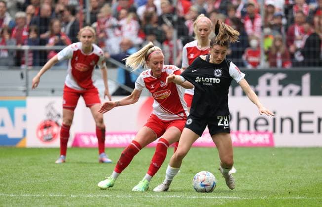 Mandy Islacker Cologne , Barbara Dunst SGE , 1 FC Cologne Eintracht Frankfurt, Flyeralarm Frauen Bundesliga, 18 Spieltag, Rhein Energie Stadion Cologne, Germany, 18 03 2023