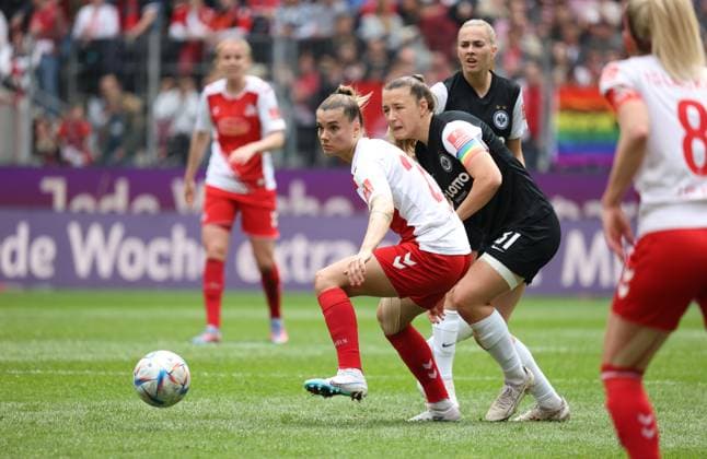 Selina Cerci Cologne , Tanja Pawollek SGE , 1 FC Cologne Eintracht Frankfurt, Flyeralarm Frauen Bundesliga, 18 Spieltag, Rhein Energie Stadion Cologne, Germany, 18 03 2023