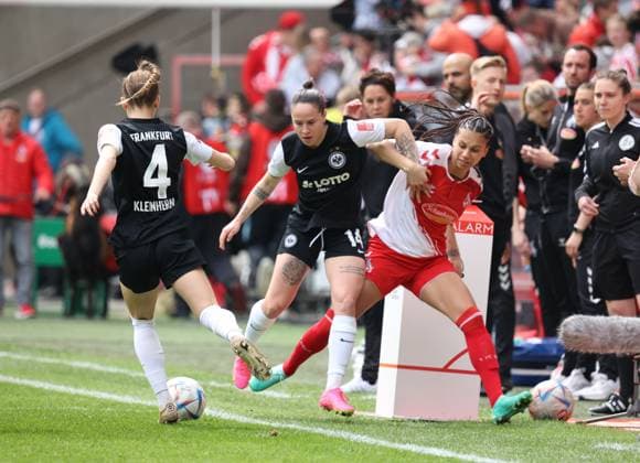 Sophia Kleinherne SBU , Madeleine Steck SBU 4, Genessee Puntigam Cologne , 1 FC Cologne Eintracht Frankfurt, Flyeralarm Frauen Bundesliga, 18 Spieltag, Rhein Energie Stadion Cologne, Germany, 18 03 2023