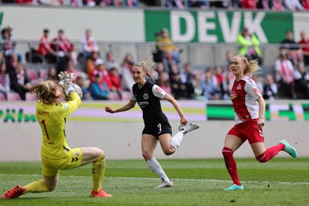 Flyeralarm Frauen Bundesliga 2022 2023 1 FC Köln SG Eintracht Frankfurt Manon Klett FC, 1 saves against Lara Prasnikar FRA, 7 Köln RheinEnergieStadion Nordrhein Westfalen Germany