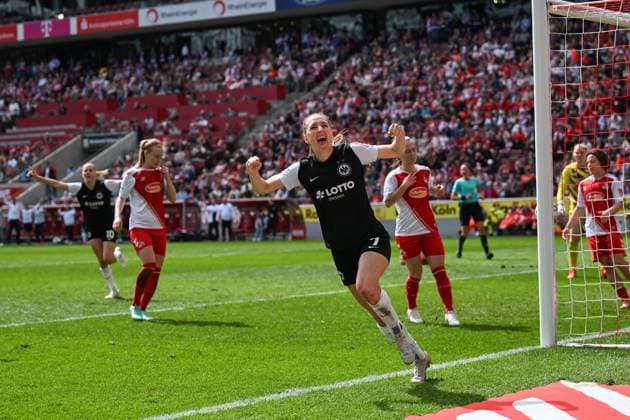 23 04 2023, GER, Soccer, FLYERALARM Womens Bundesliga 2022 2023, 1 FC Köln Eintracht Frankfurt Lara Prasnikar 7 Frankfurt celebrates her goal to make it 2 0 for the visitors Cologne RheinEnergieSTADION Nordrhein Westfalen Germany
