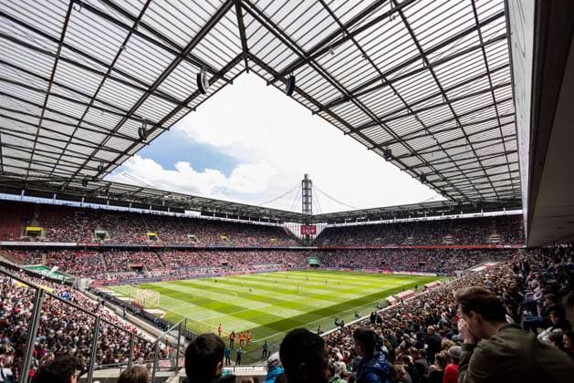 FLYERALARM womens soccer Bundesliga, 1 FC Koeln Eintracht Frankfurt record 38 365 spectators The well-attended RheinEnergieStadion FLYERALARM womens soccer Bundesliga, 1 FC Koeln Eintracht Frankfurt, Cologne, Rheinenergiestadion Copyright: xBEAUTIFULxSPORTS Wunderlx