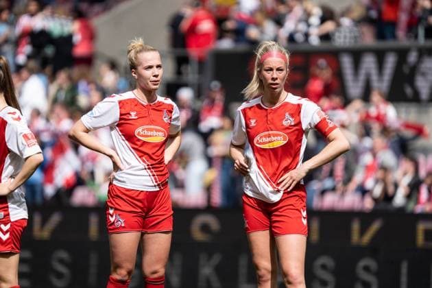 GER, 1 FFBL, 1 FC Koeln vs Eintracht Frankfurt 23 04 2023, RheinEnergieSTADION, Koeln, GER, 1 FFBL, 1 FC Koeln vs Eintracht Frankfurt in picture picture shows Celina Degen 1 FC Koeln, 5 and Sharon Beck 1 FC Koeln, 10 disappointed after the match nordphotoxGmbHx xChristianxSchulze nph000300