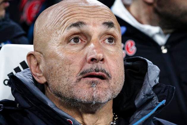 Juventus v SSC Napoli - Serie A Napoli coach Luciano Spalletti looks on during the Serie A football match n.31 JUVENTUS - NAPOLI on April 23, 2023 at the Allianz Stadium in Turin, Piedmont, Italy. Turin Italy  Copyright: xMatteoxBottanellix originalFilename:bottanelli-juventus230423_nplFO.jpg