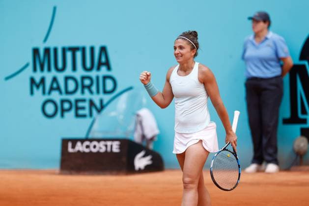 April 25, 2023, MADRID, MADRID, SPAIN: Sara Errani of Italy in action against Jodie Burrage of Great Britain during the Mutua Madrid Open 2023 celebrated at Caja Magica on March 25, 2023 in Madrid, Spain. MADRID SPAIN - ZUMAa181 20230425_zaa_a181_059 Copyright: xOscarxJ.xBarrosox